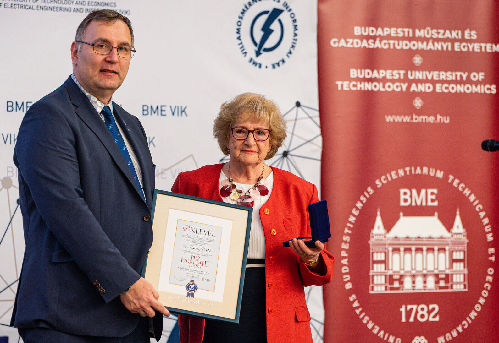 Halász Edit Pro Facultate kitüntetése